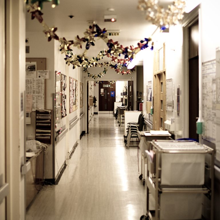 christmas_in_a_hospital_by_saxondale